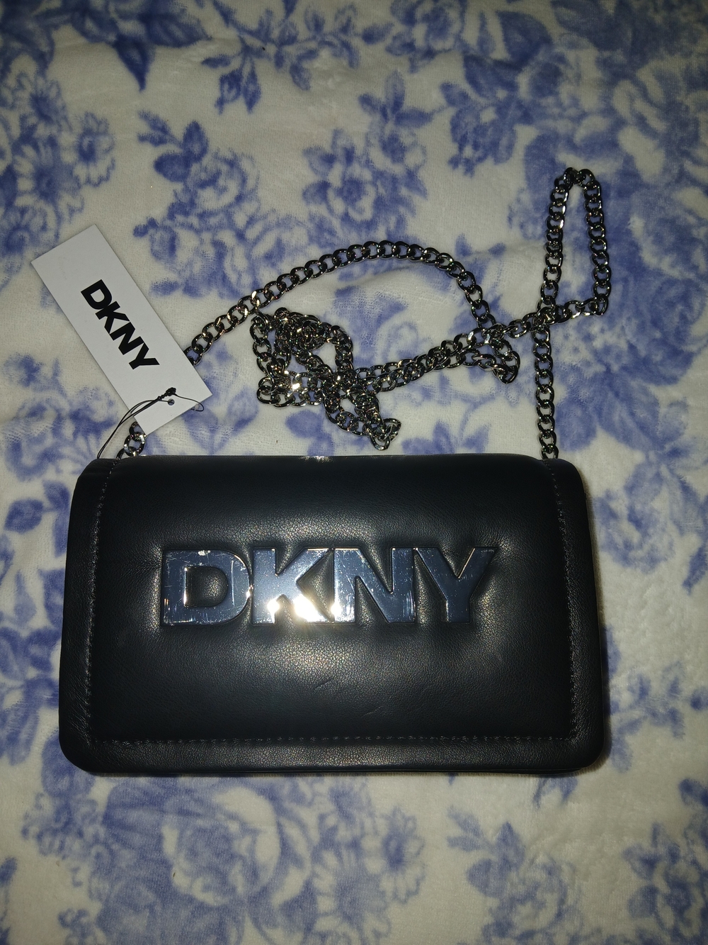 DKNY Maggie Clutch Chain Clutch in Black NWT